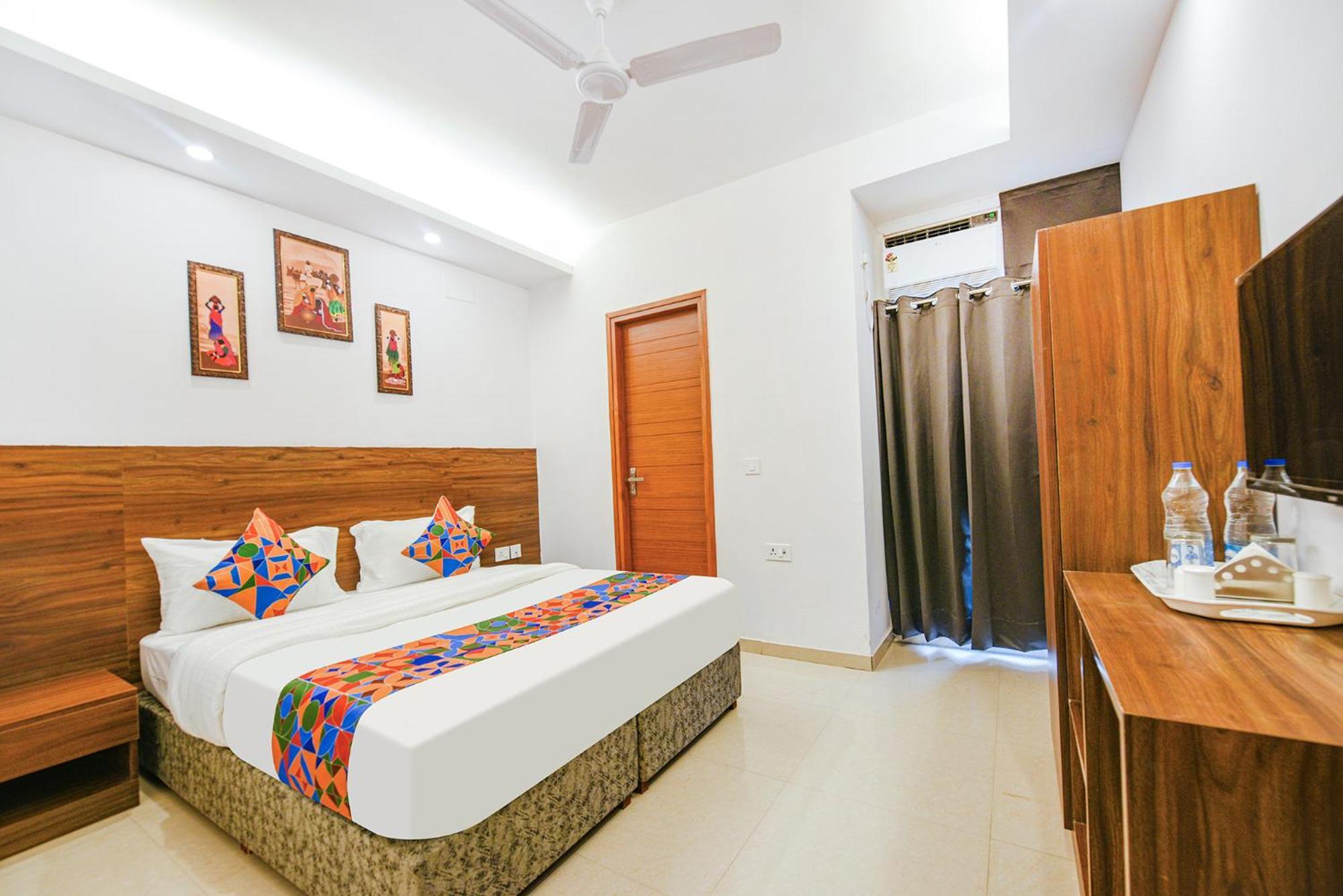 Fabhotel Sparkling - Nr Yashobhoomi Convention Centre Delhi (National Capital Territory of India) Exterior foto