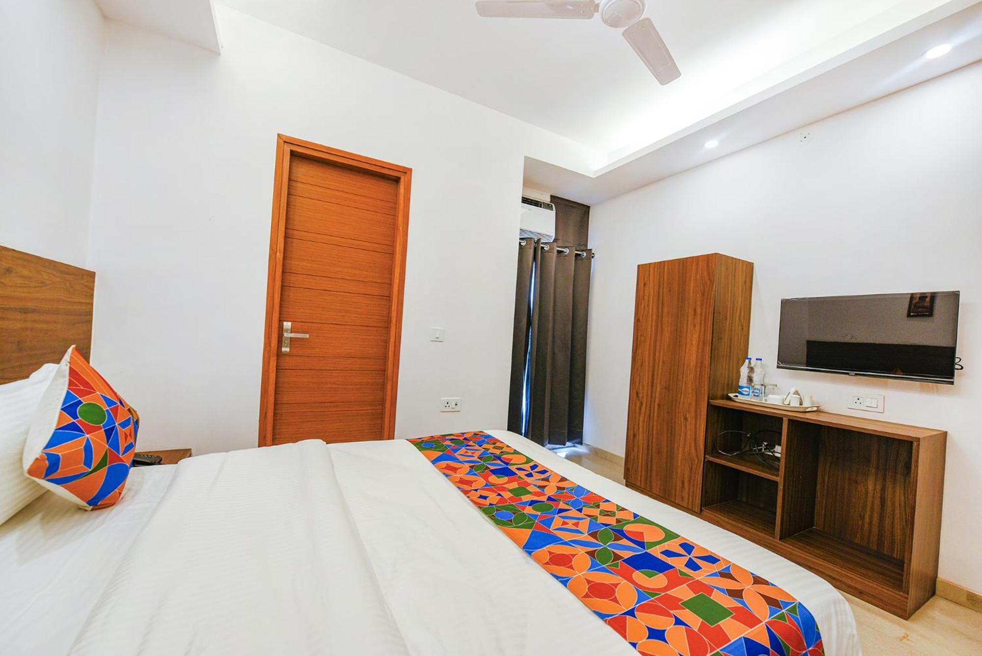 Fabhotel Sparkling - Nr Yashobhoomi Convention Centre Delhi (National Capital Territory of India) Exterior foto